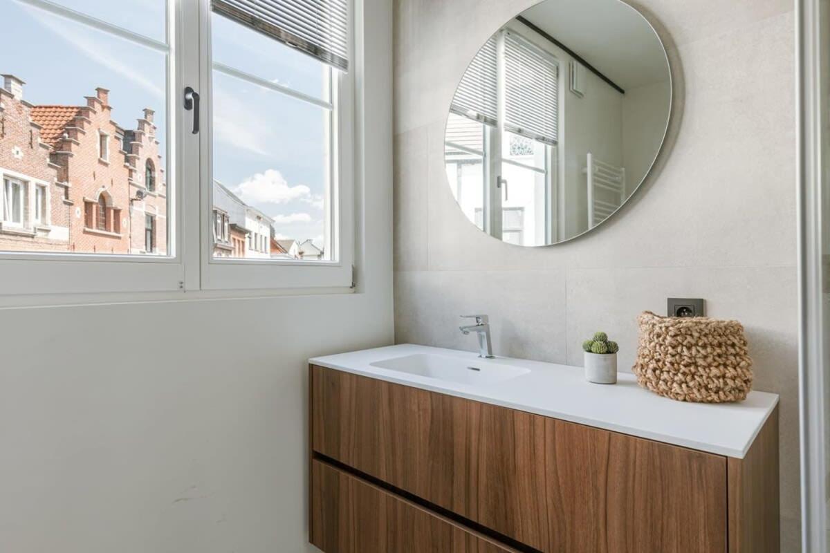 Huswell - Modern Apartment In The Centre Of アントウェルペン エクステリア 写真