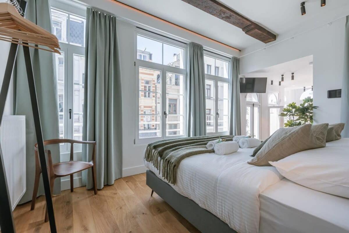 Huswell - Modern Apartment In The Centre Of アントウェルペン エクステリア 写真